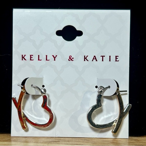 Jewelry - NWT Duel Toned Heart Hoop Earrings for Sensitive Ears​​